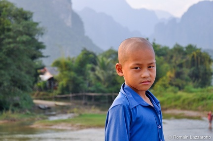 20091024-165201-laos-tour-2009