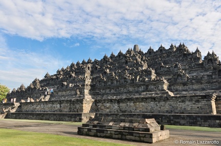 20120407-071541-yogyakarta-borobodur