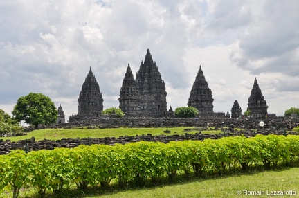 20120407-121235-yogyakarta-borobodur